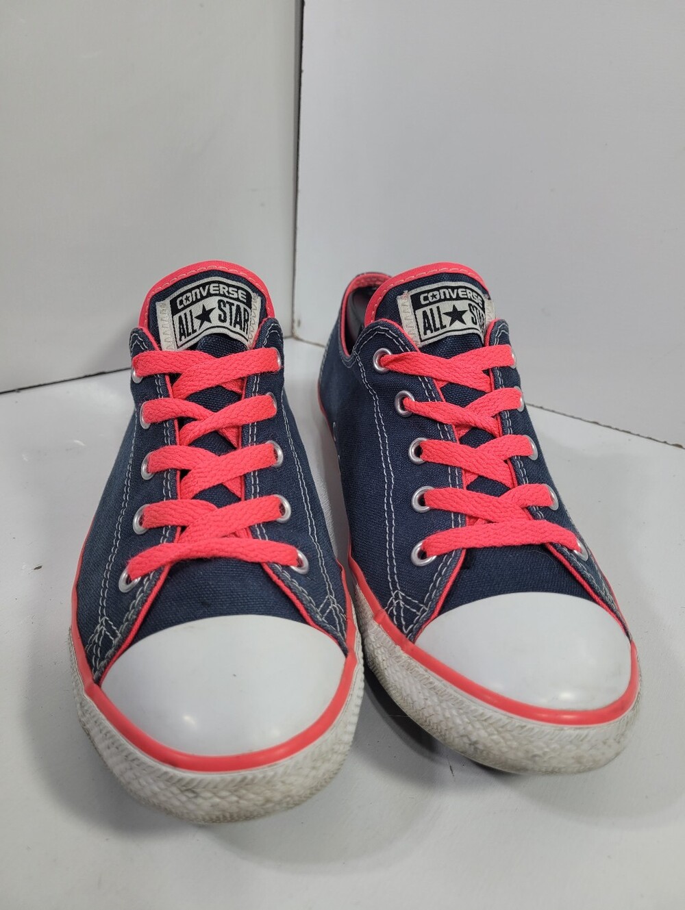 Converse Chuck Taylor All Star Low Top Navy Blue Neon Pink Women's Size 9